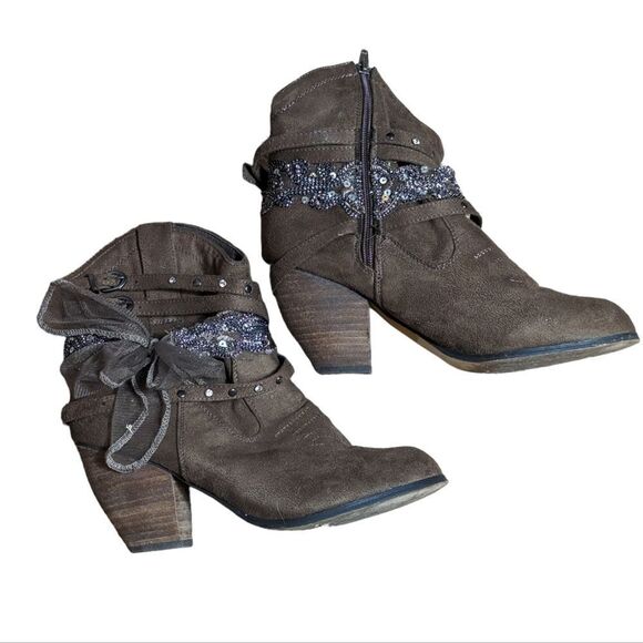 Dolce by Mojo Moxy Brown Cowboy Booties - Picture 2 of 7